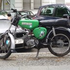 Grüne Simson S51 in Seitenansicht